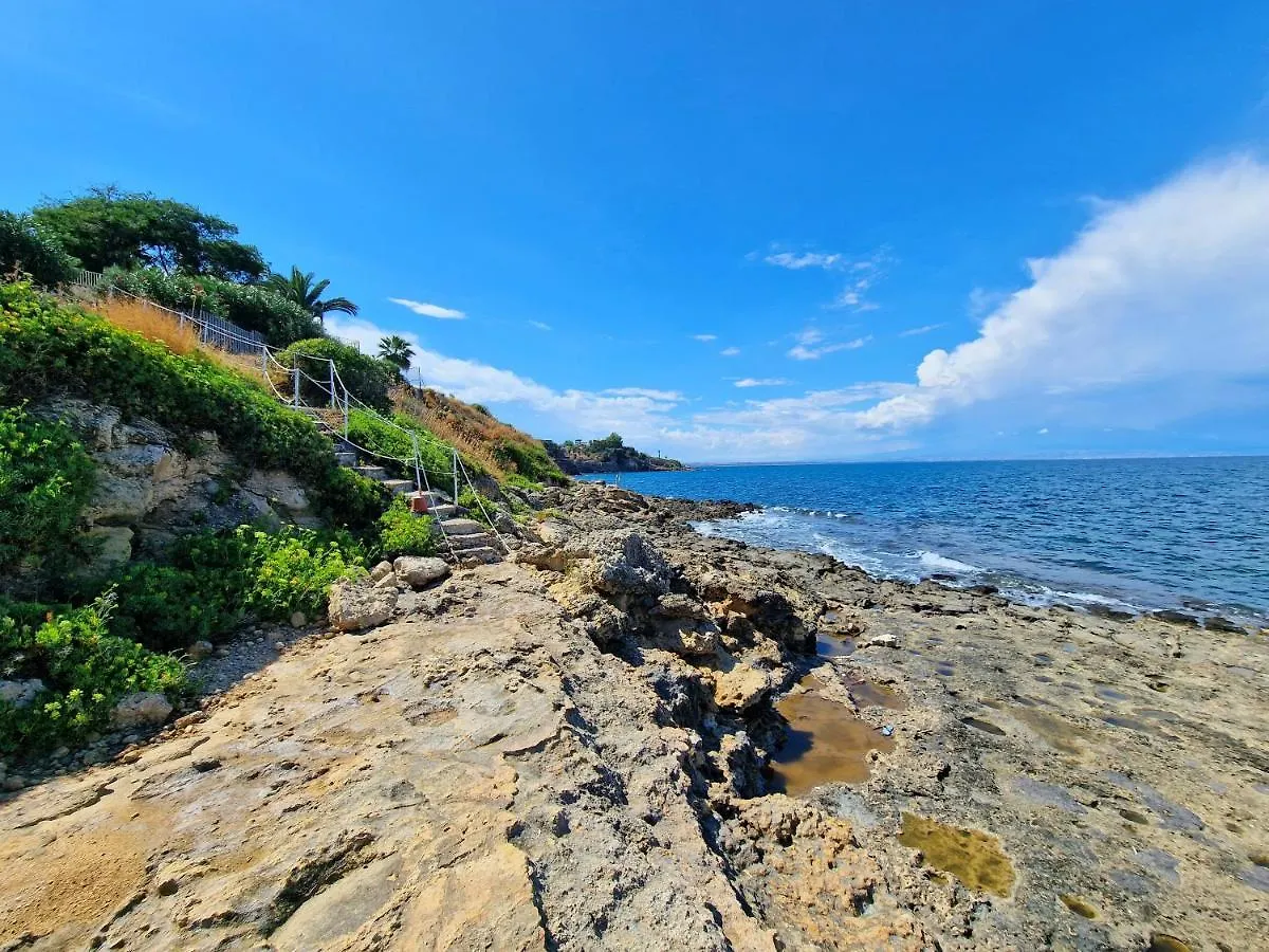 Villa Daniela - Villa Con Piscina Privata E Discesa A Mare Tra Catania E Siracusa 奥古斯塔 0*,  意大利